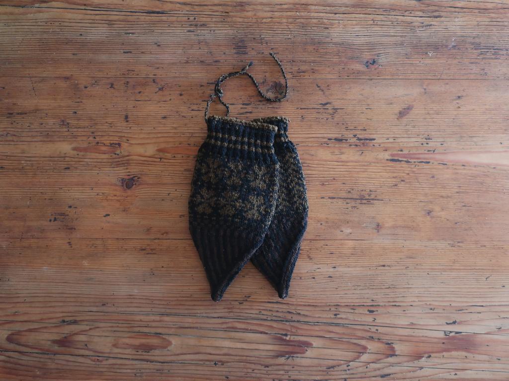 Century-old Serbian knitted mittens