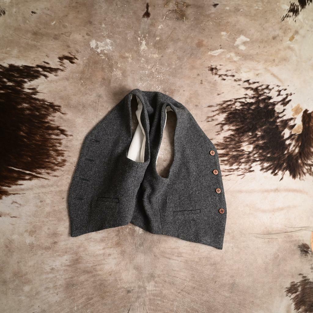 Basic vest #0 in dark grey Serbian tweed