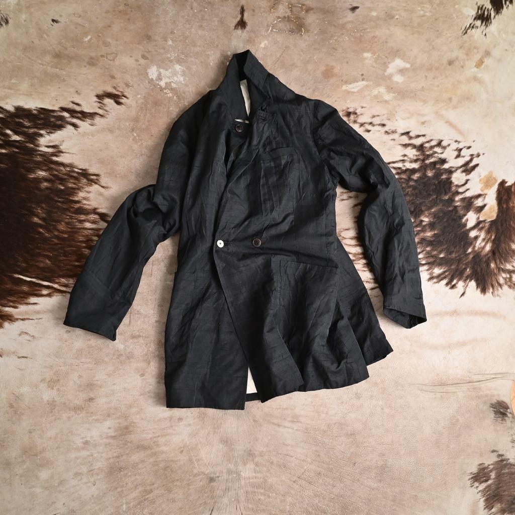 Weaver's evening jacket in antique black wild silk