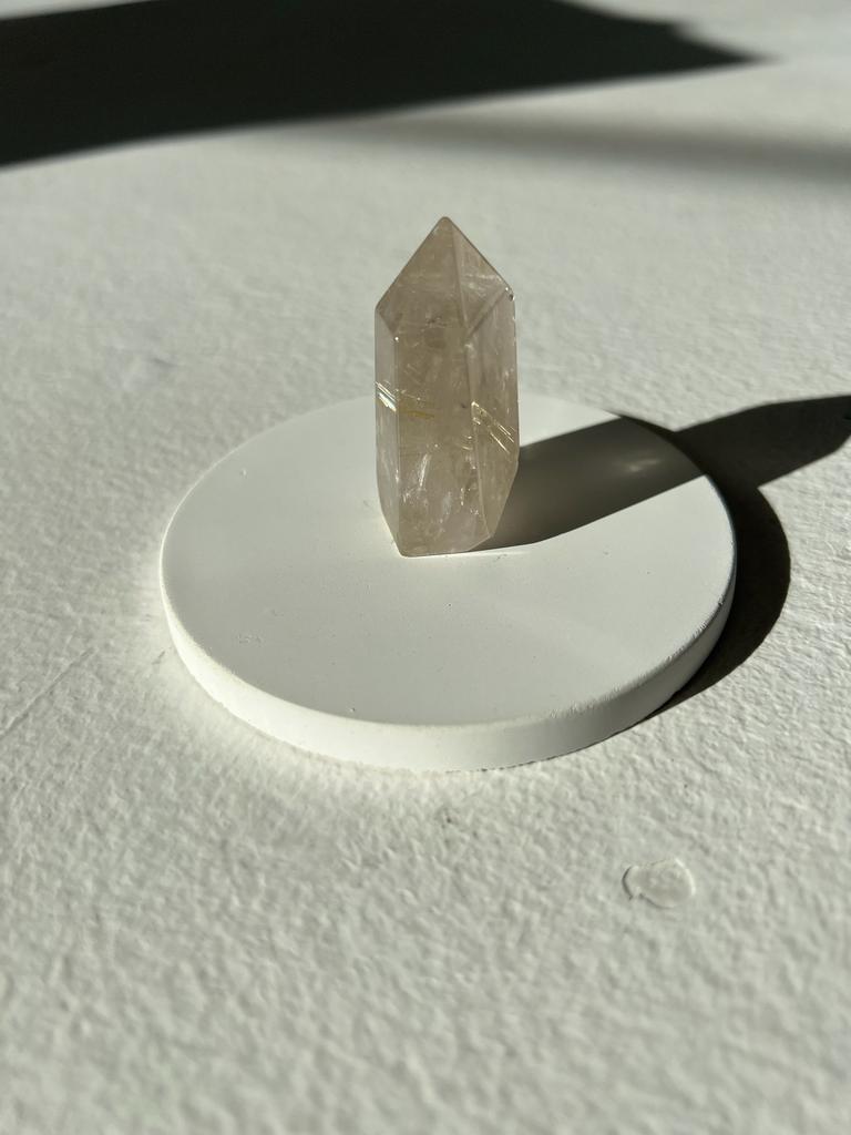 Кристалл рутилового кварца 42