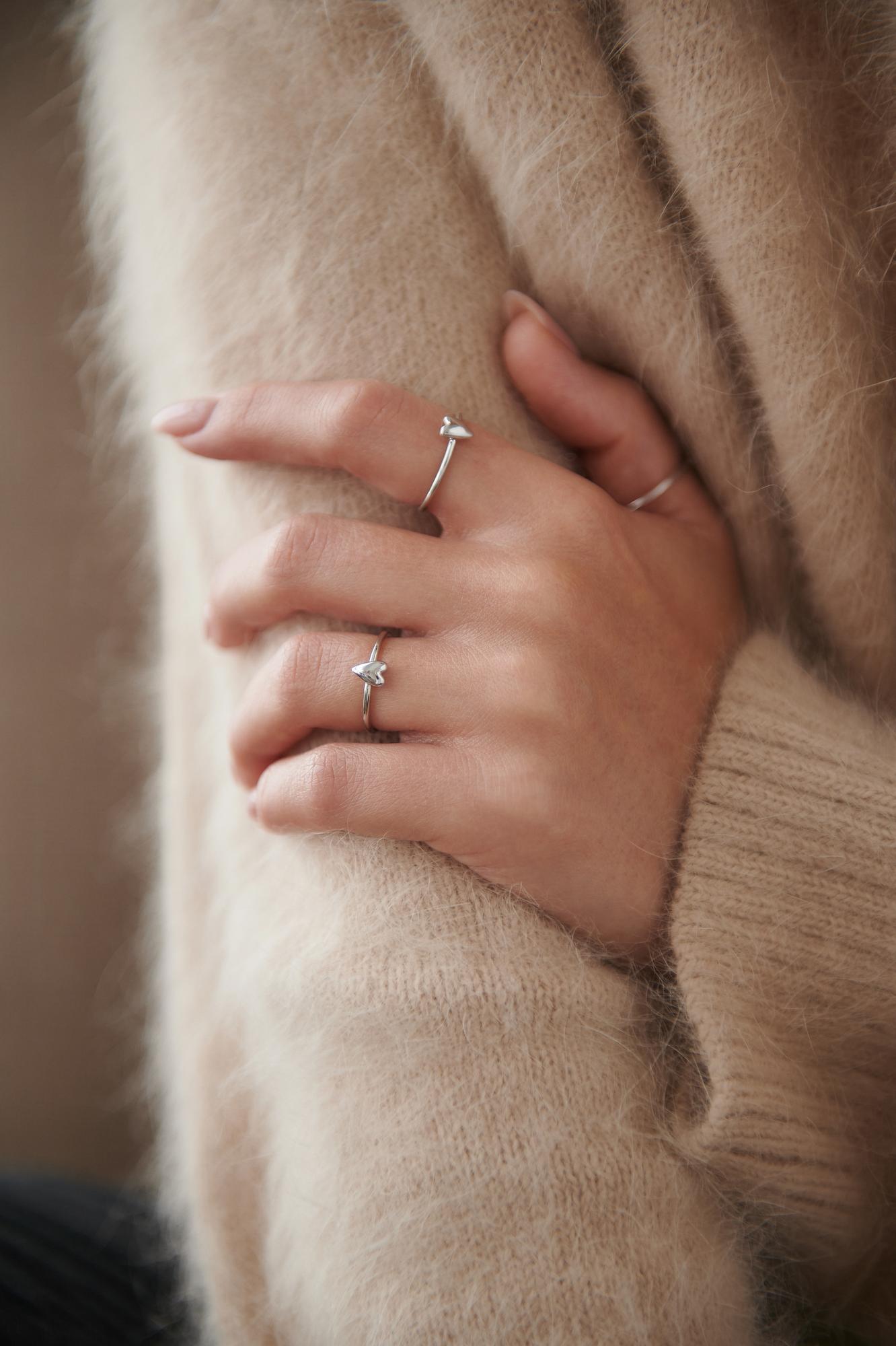 Кольцо Love In