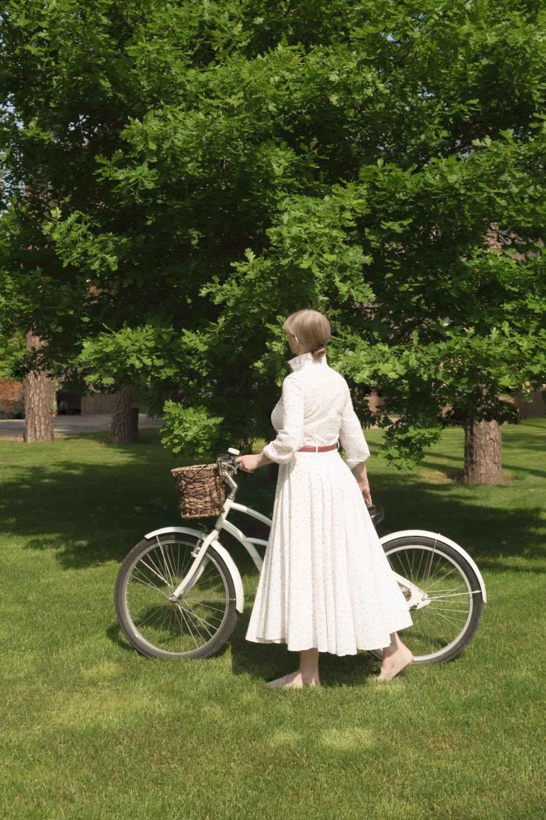 "Неоконченная пьеса" чайное платье из тонкого хлопка с длинным рукавом