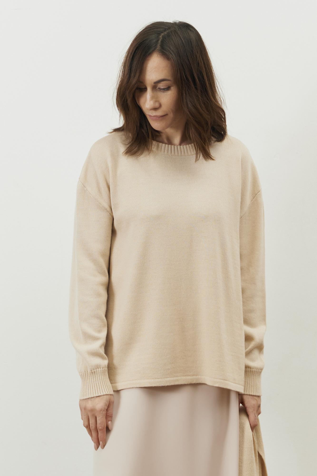 Джемпер трикотажный, бежевый