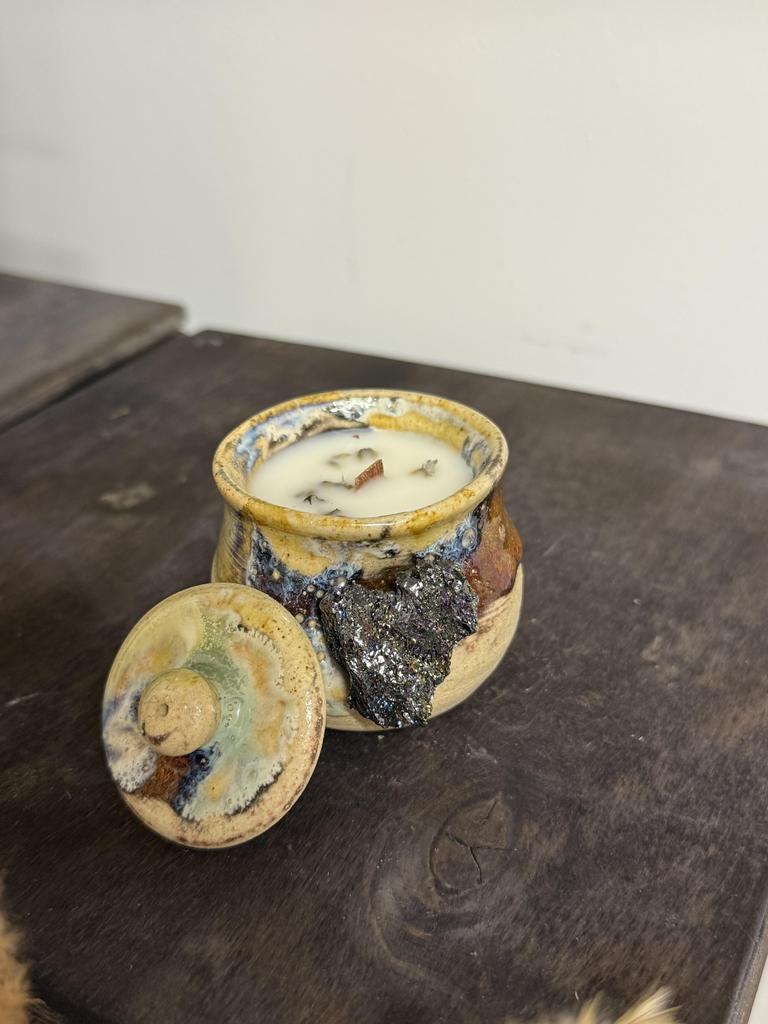 Котелок с пиритом