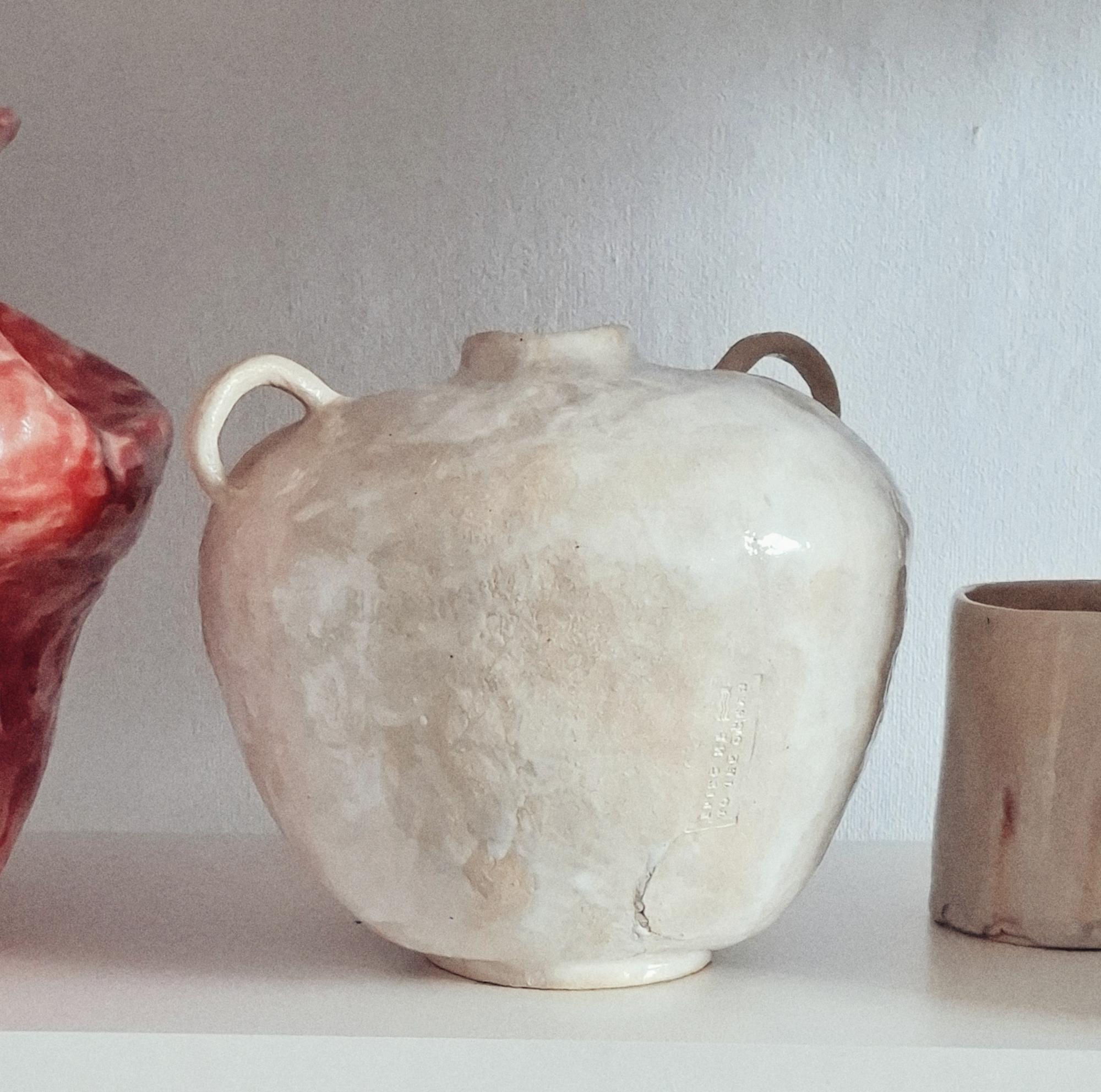 Круглая ваза с ручками (есть нюанс)