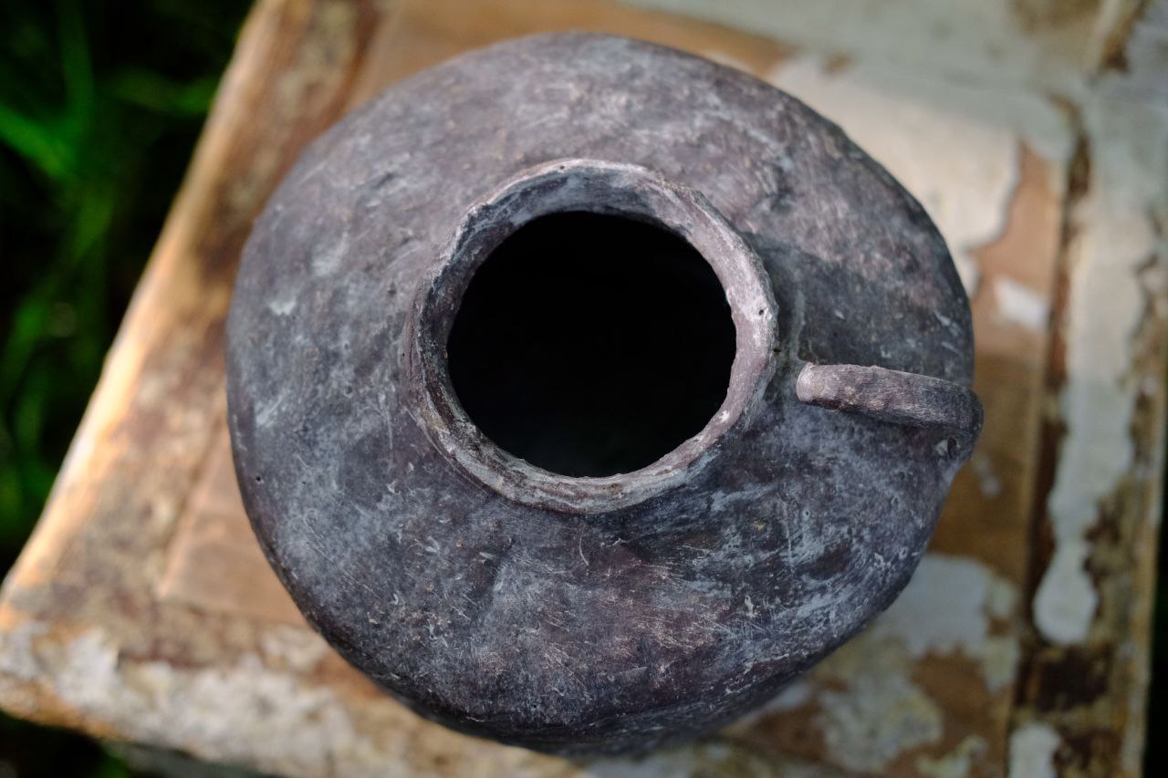 Ваза ваби саби декоративная с ручкой