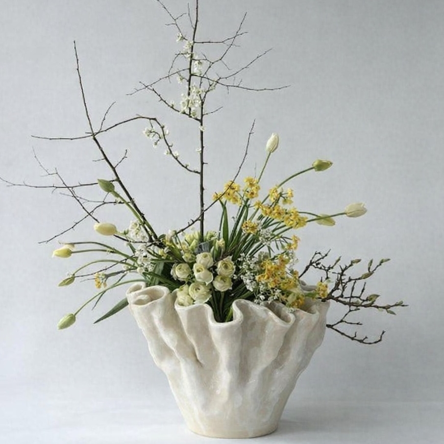 Керамическая скульптура «Внутри волны»