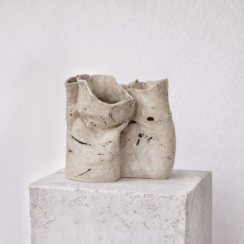 Скульптура «Память о прикосновении»