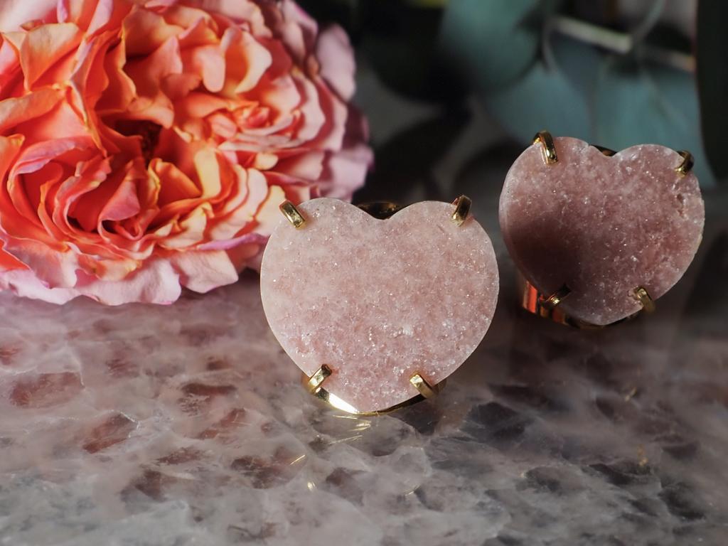 Кольцо с розовым аметистом