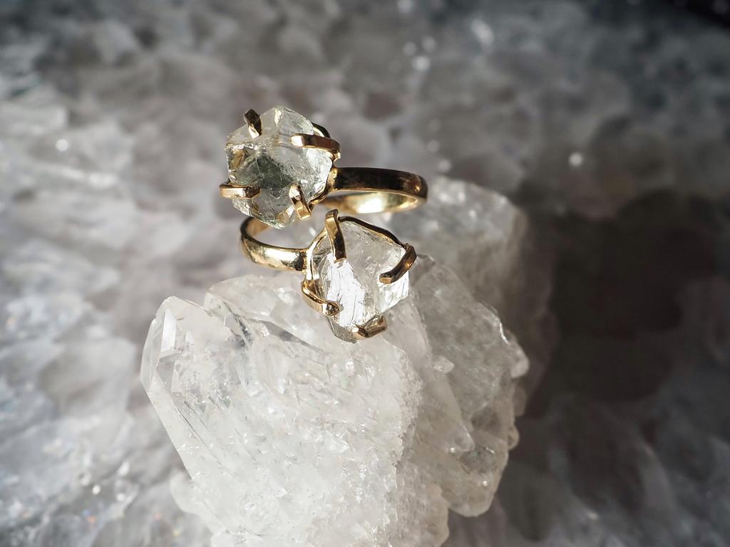 Кольцо с зеленым аметистом