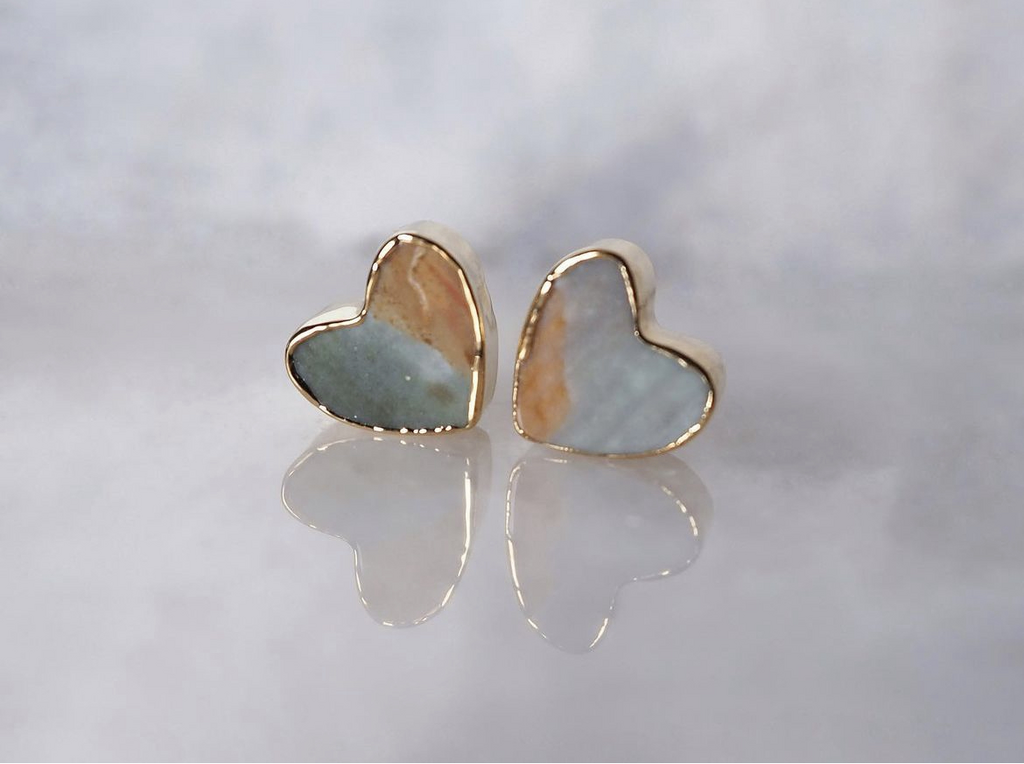 Серьги с мукаитом