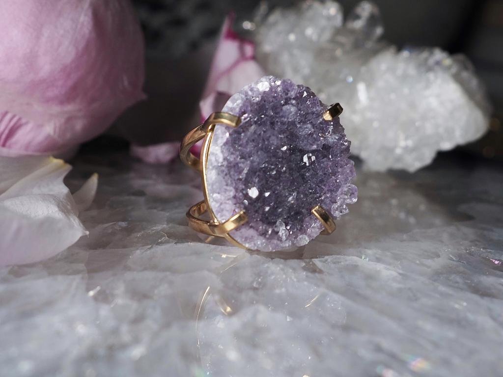 Кольцо с аметистом