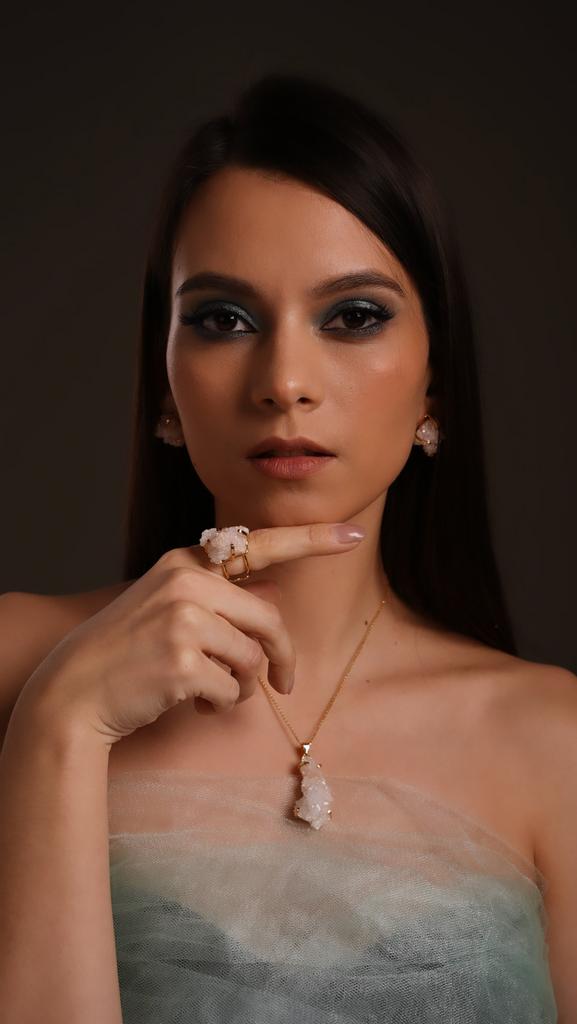 Кольцо с розовым аметистом