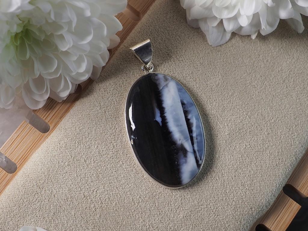 Подвеска с опалом