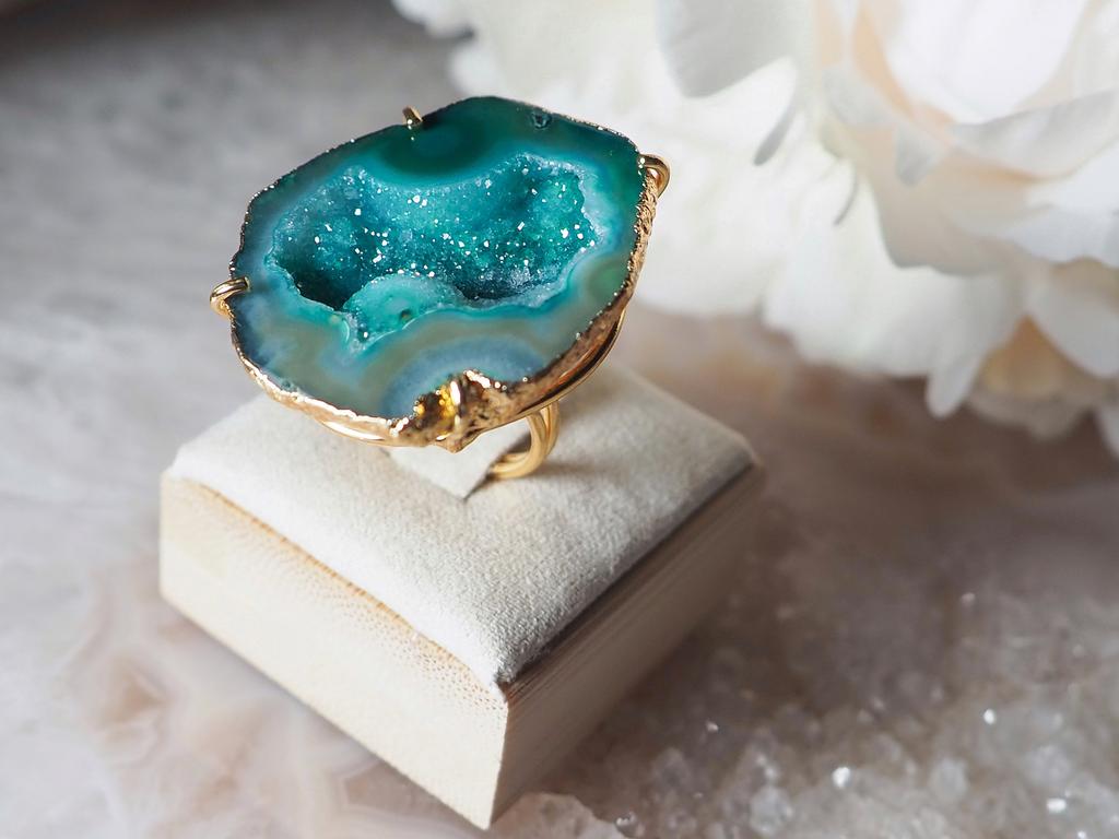 Кольцо с жеодой агата