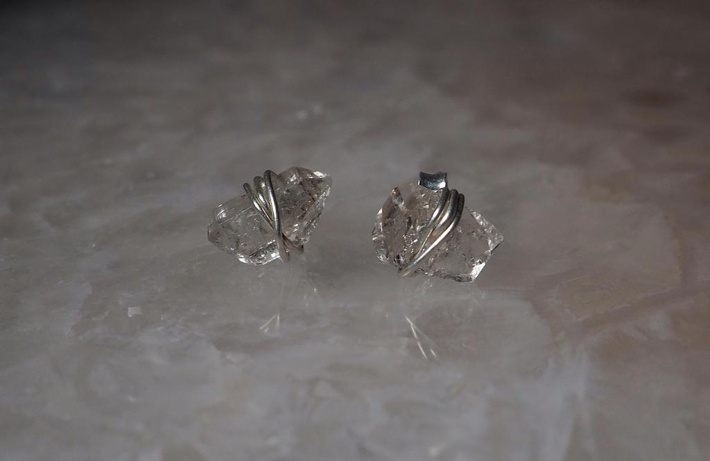 Серьги с херкимерским алмазом