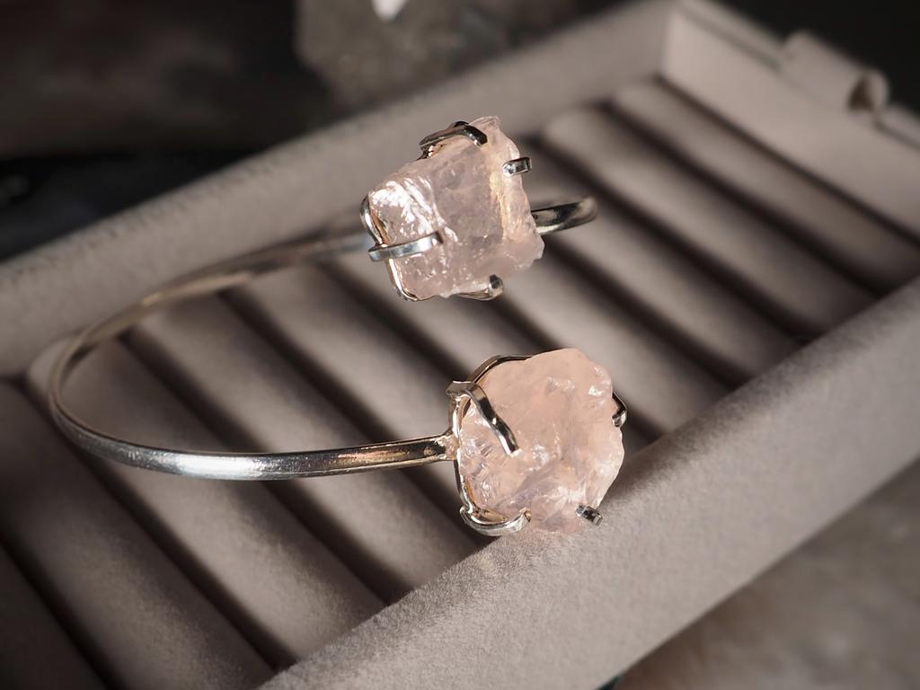 Браслет с розовым кварцем