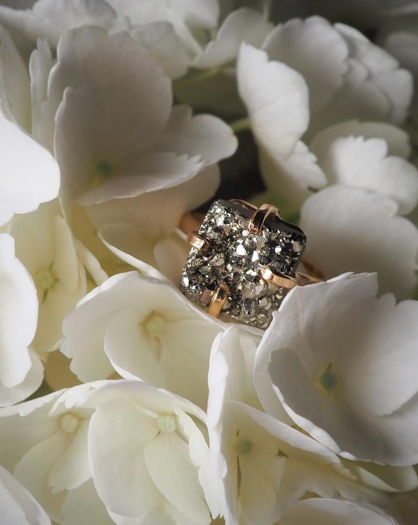 Кольцо с пиритом