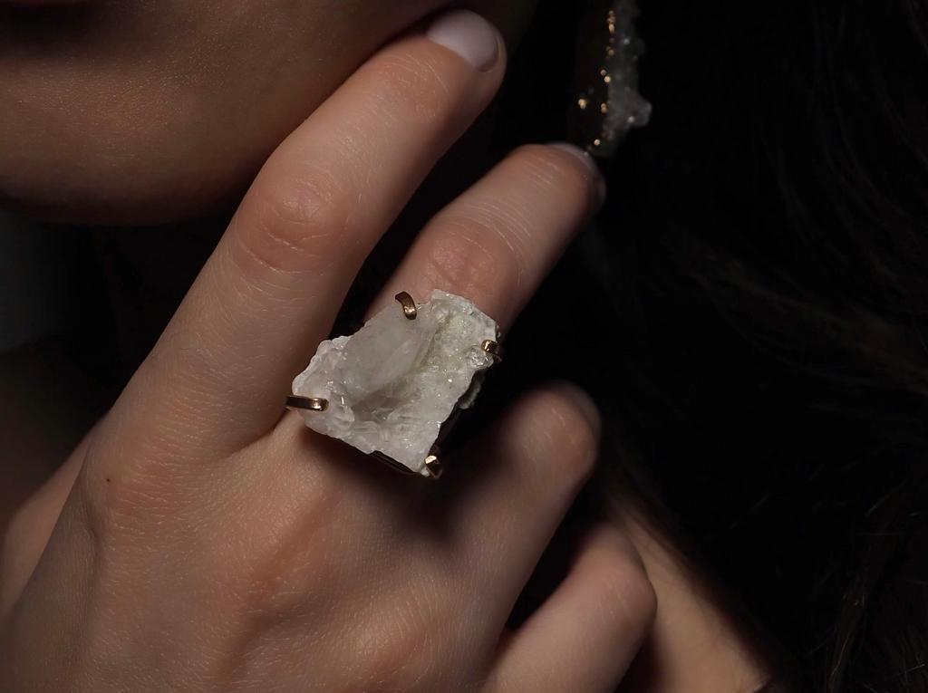 Кольцо с горным хрусталем