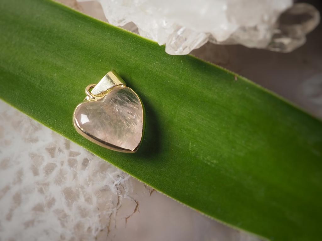 Подвеска с розовым кварцем