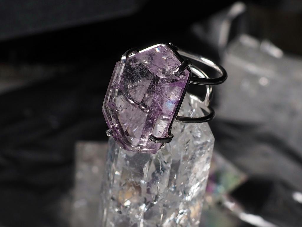 Кольцо с аметистом