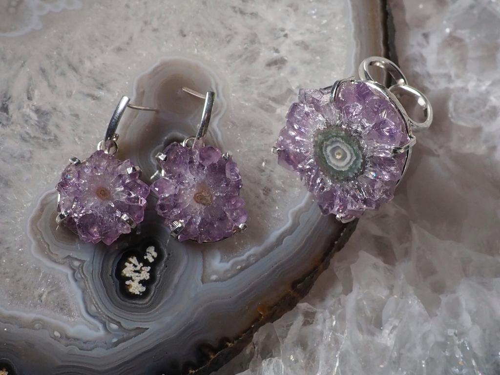 Аметистовый сталактит