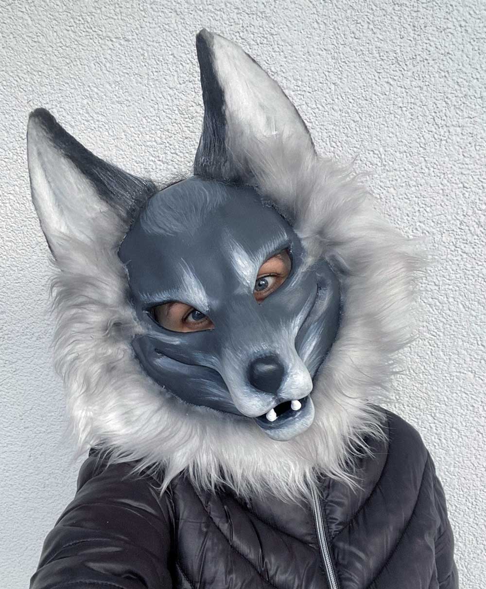 Маска Алисы черно-белая