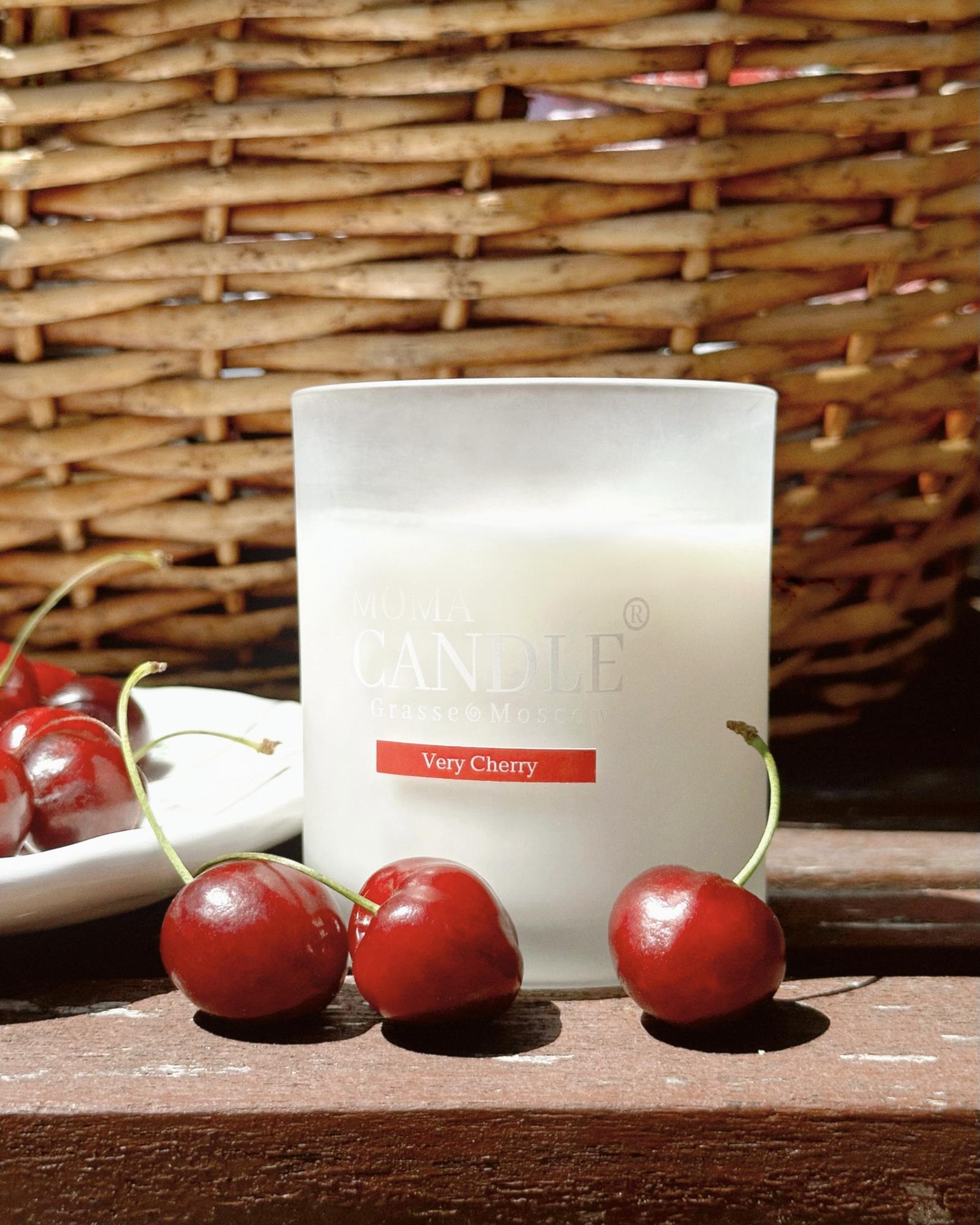 Свеча "Very Cherry" 230 гр., (матовое стекло)