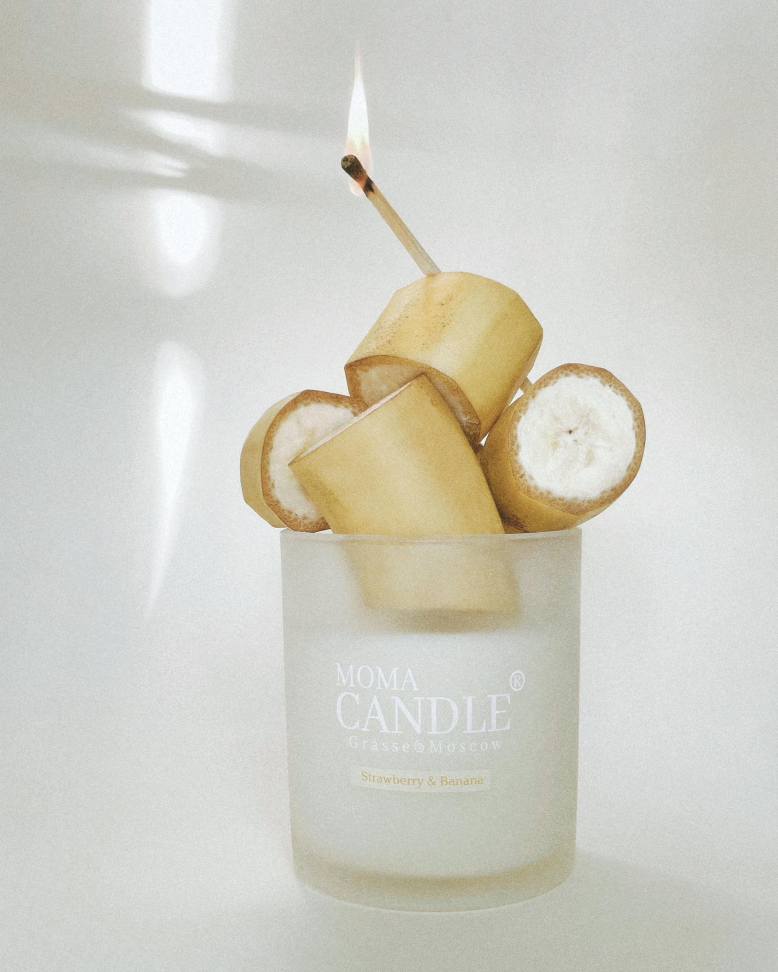 Свеча  "Strawberry & Banana" , 230 гр.,( матовое стекло)