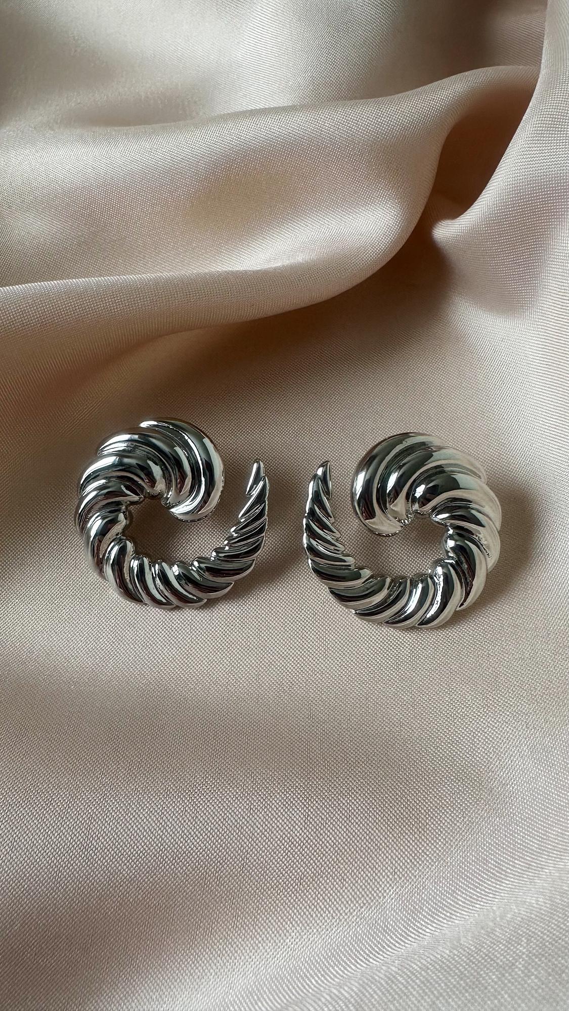 Серьги Curly S