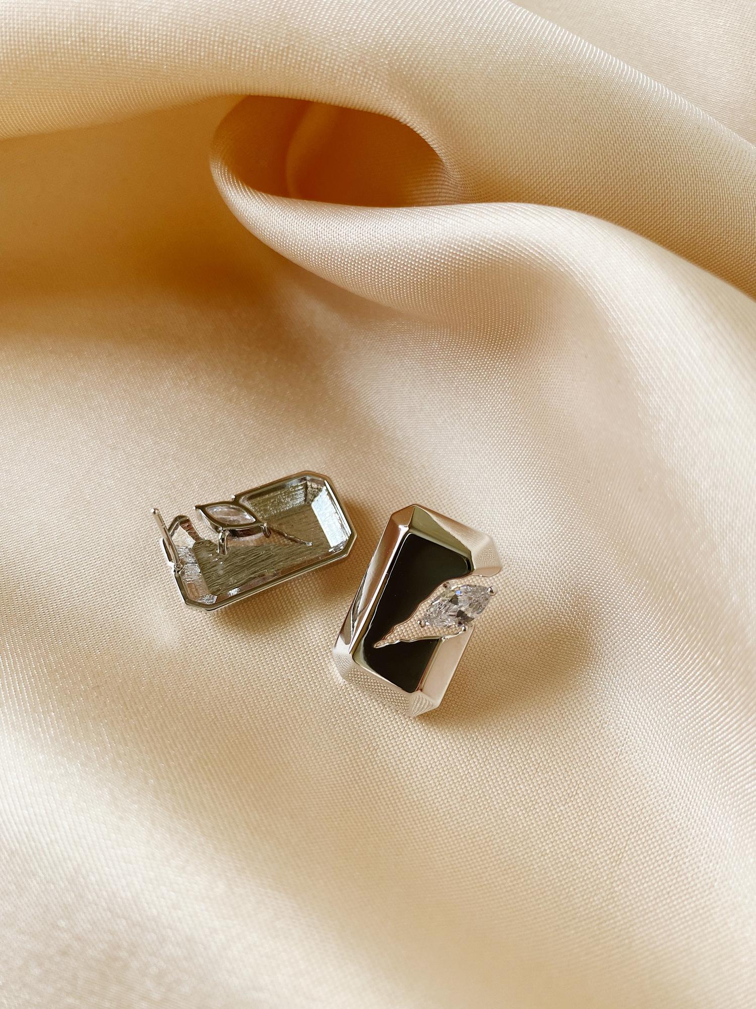 Серьги Frame S