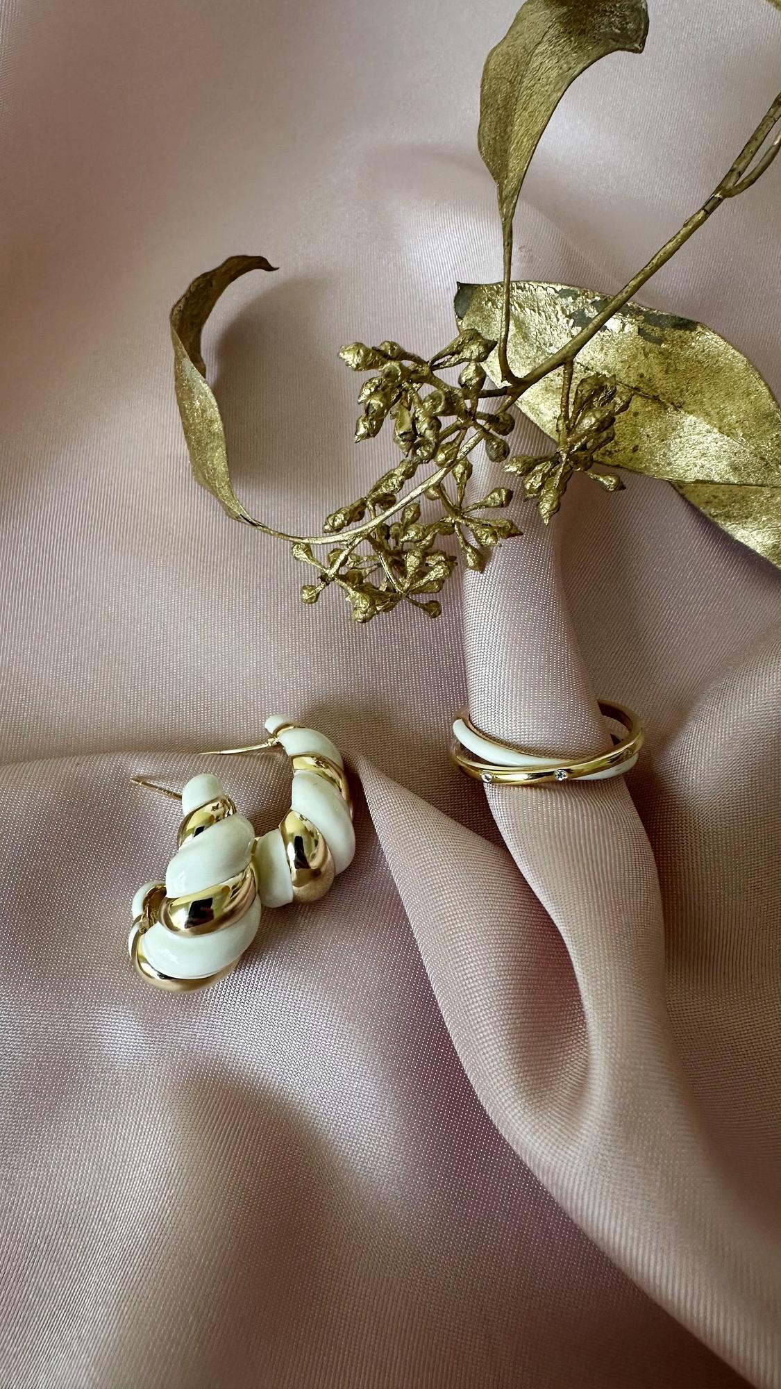 Серьги Creamy W