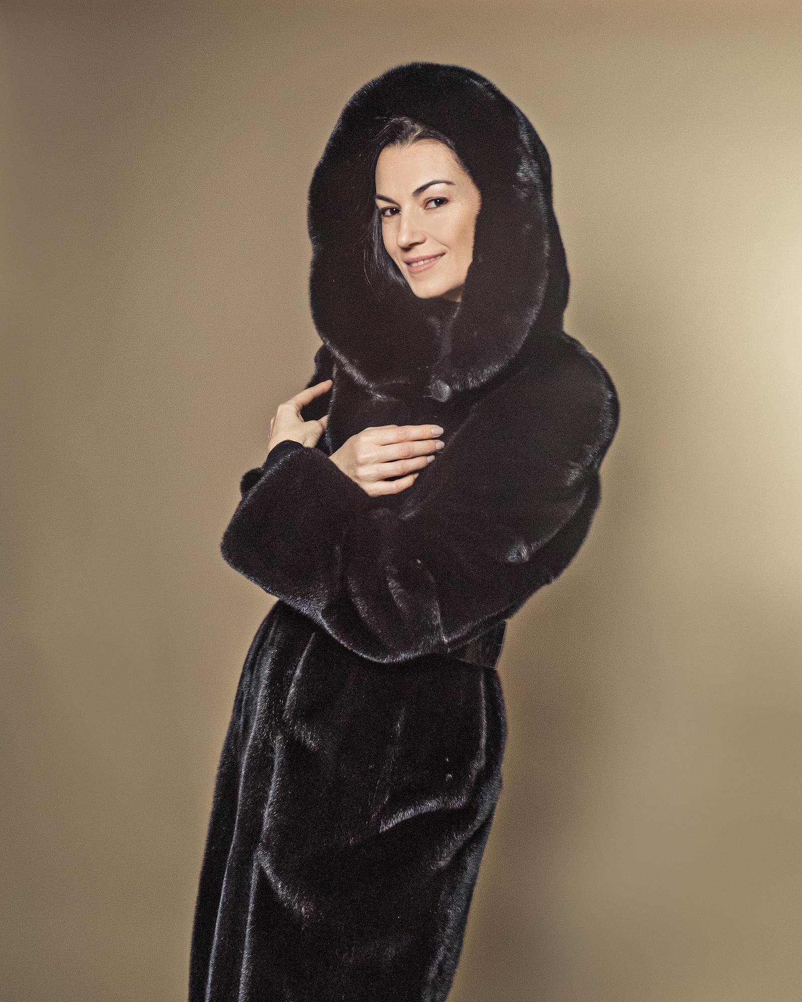 Шуба из меха норки