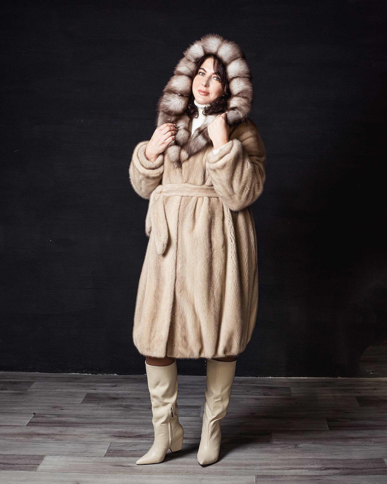 Шуба из меха норки