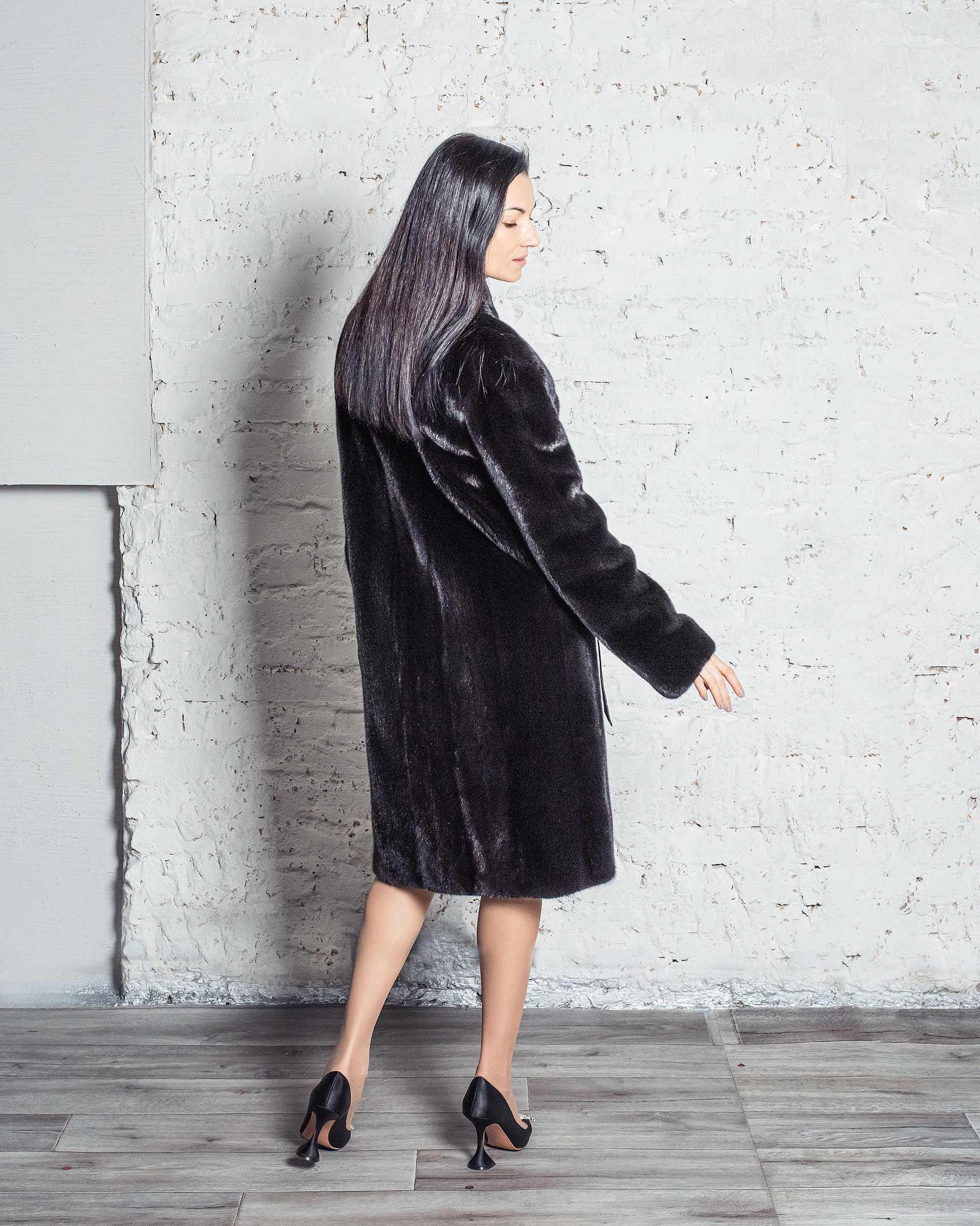 Шуба из меха норки "BLACKGLAMA"