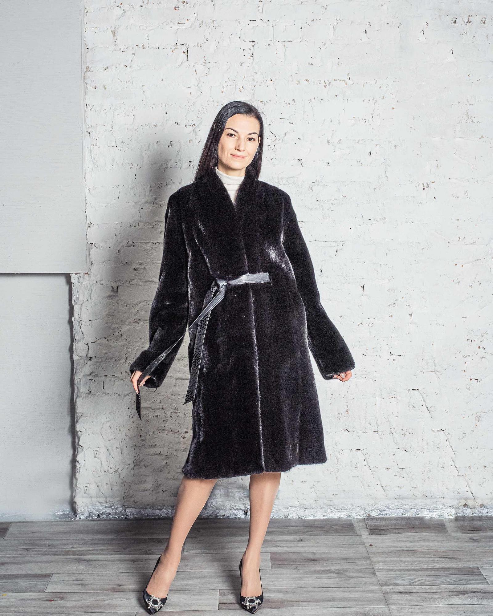 Шуба из меха норки "BLACKGLAMA"