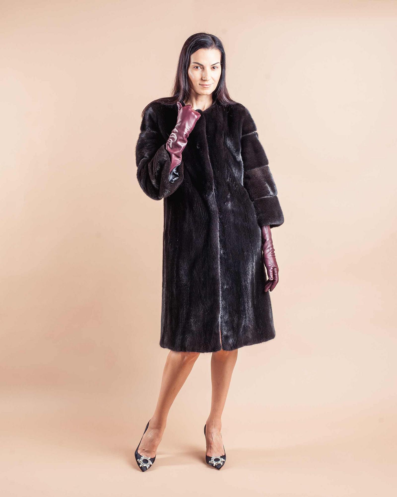 Шуба из меха норки "BLACKGLAMA"