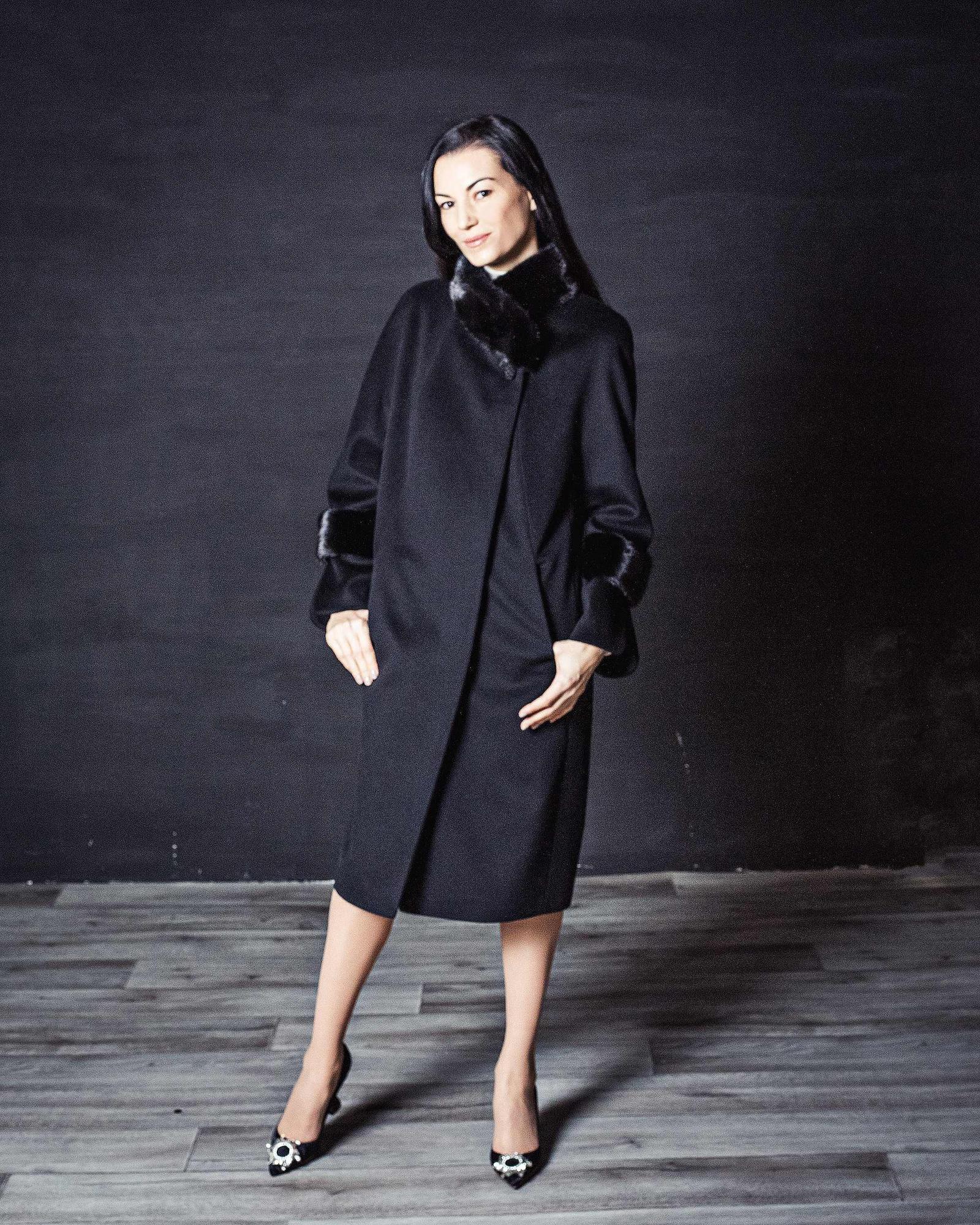 Пальто из шерсти