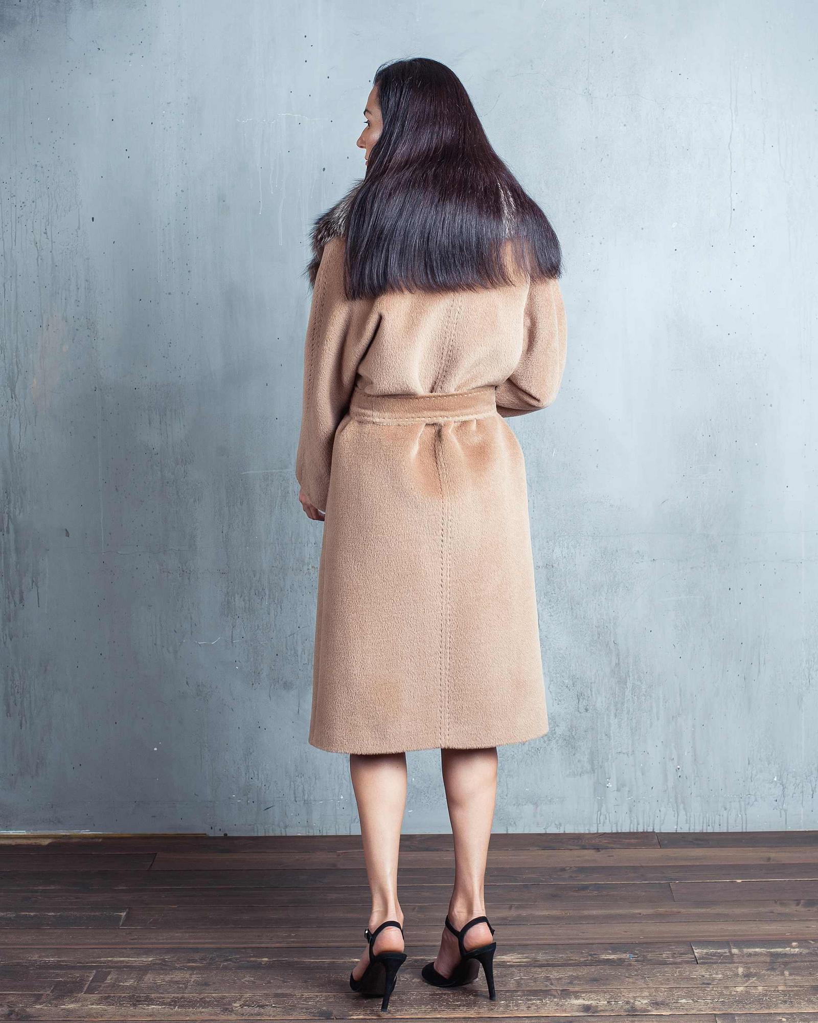 Зимнее пальто из шерсти альпака