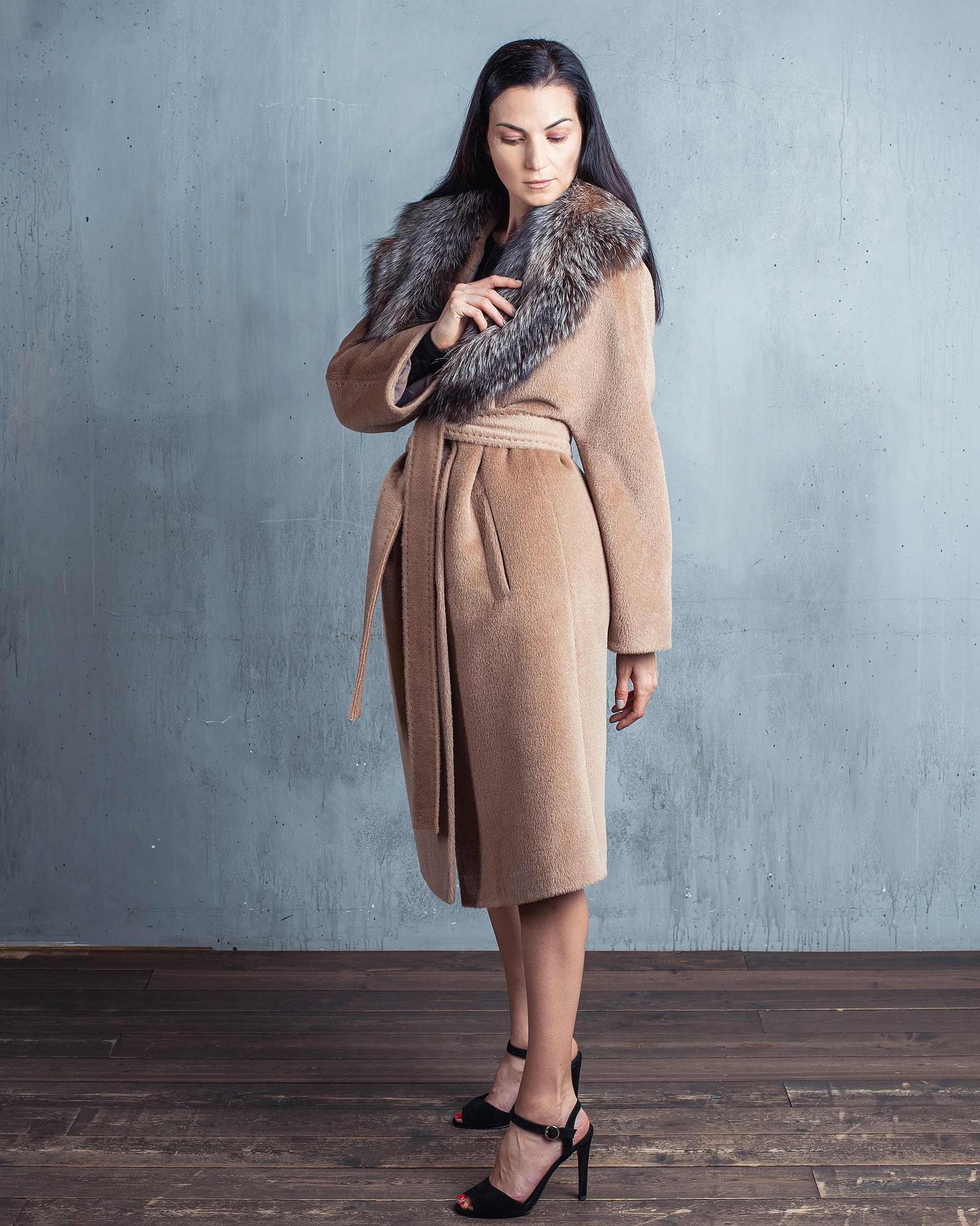 Зимнее пальто из шерсти альпака