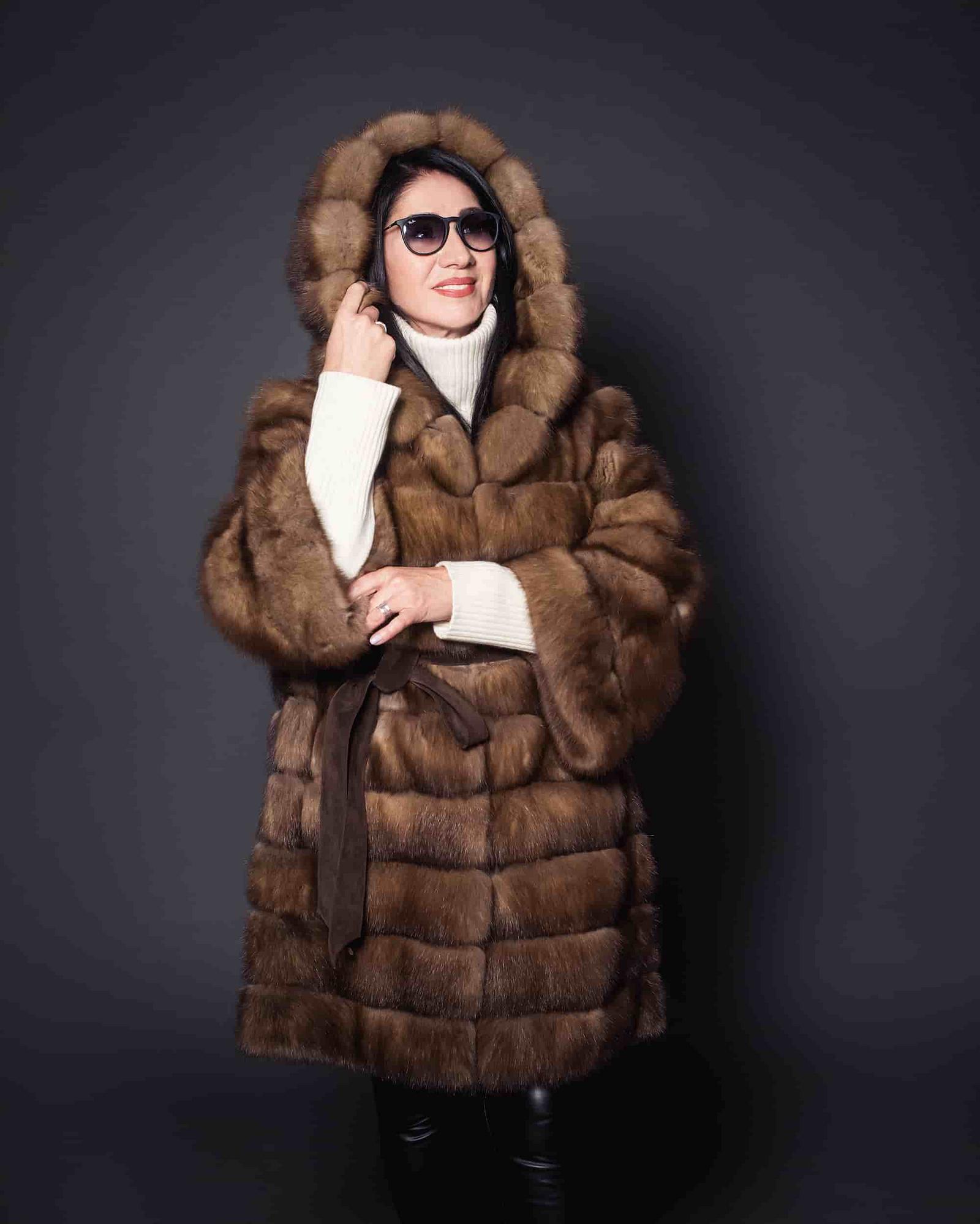 Шуба из меха куницы