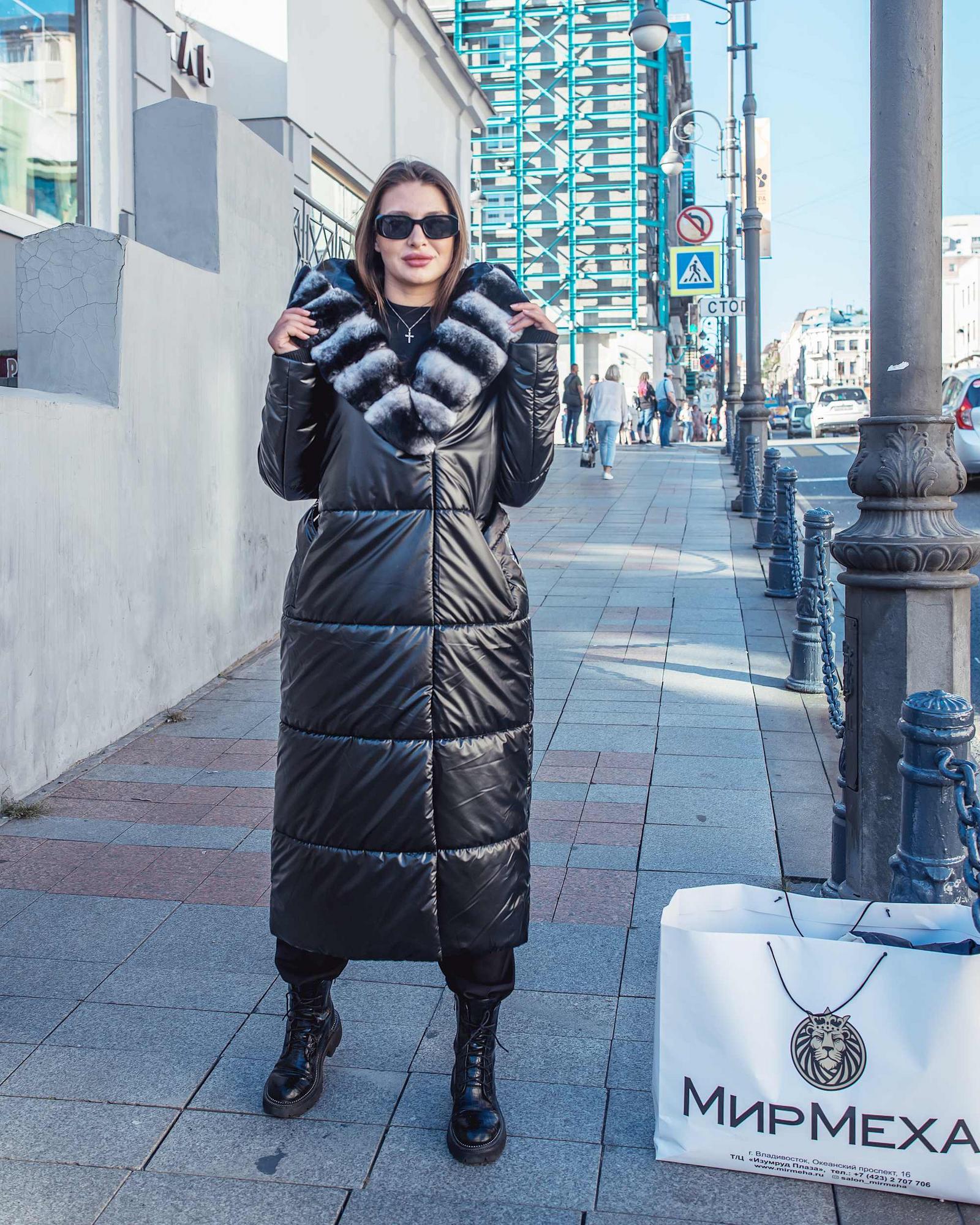 Пуховик с капюшоном