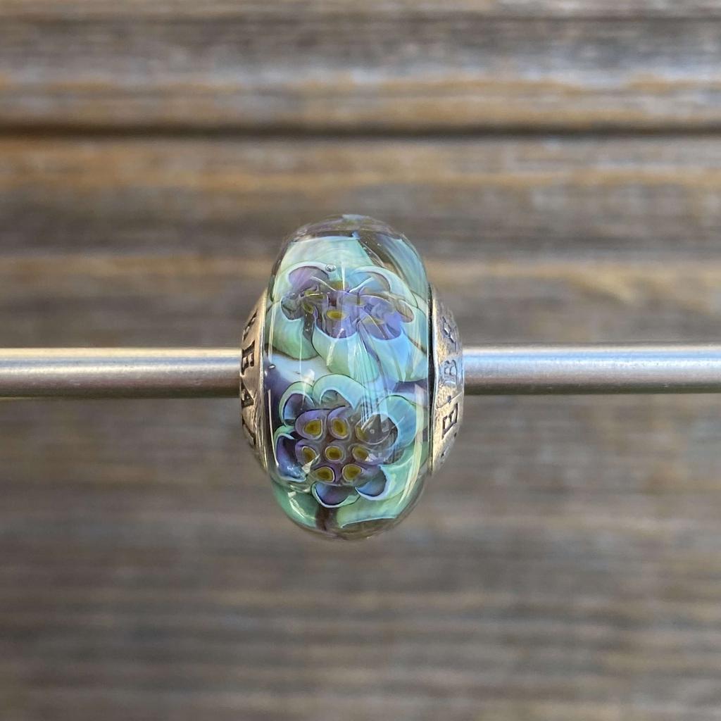 AQUARIUM big  BEAD 4 big green purple flowers