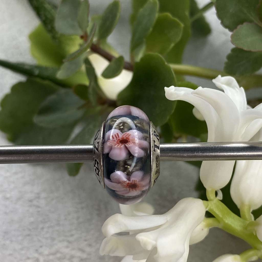 AQUARIUM  2 cherry blossom on grey