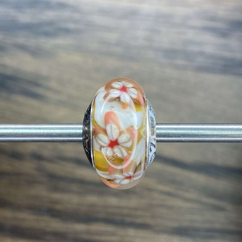 Sun AQUARIUM 15 mango base with tiny flowers