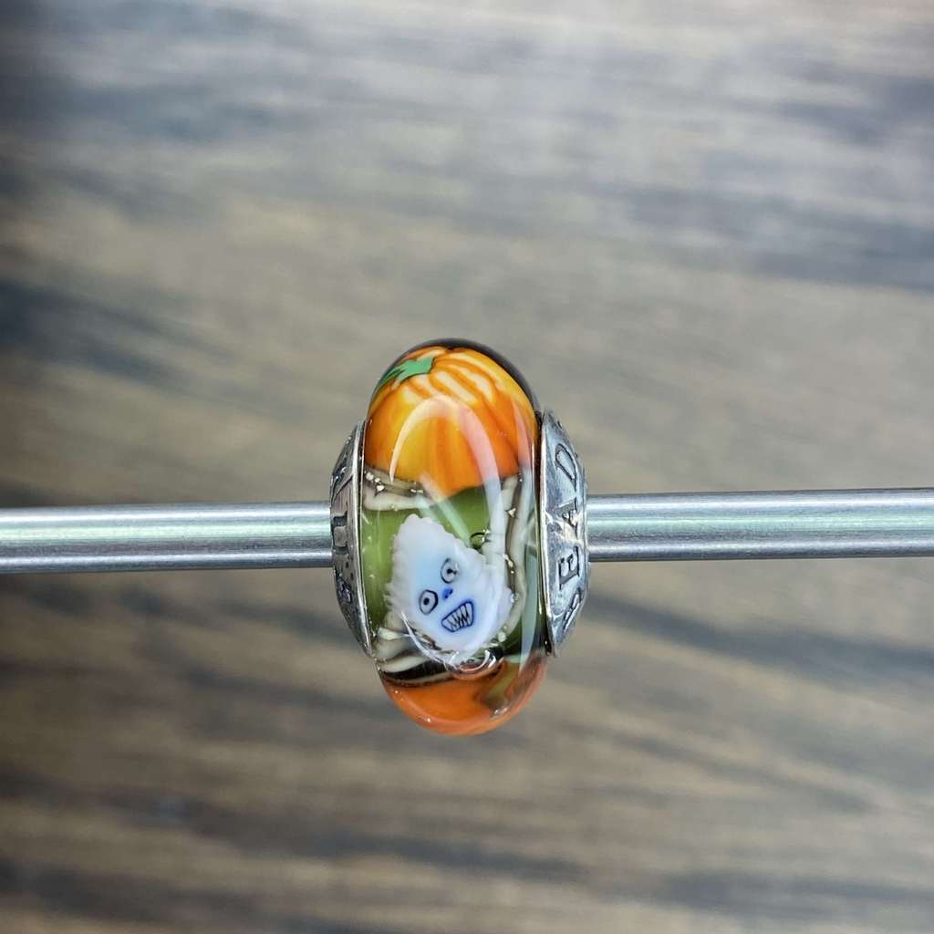 Sun AQUARIUM  6 Halloween ghost on green