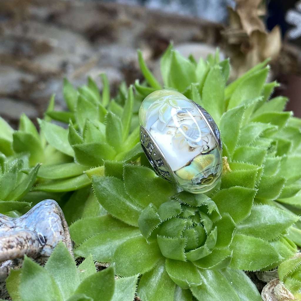 Saturday AQUARIUM 6 green flowers