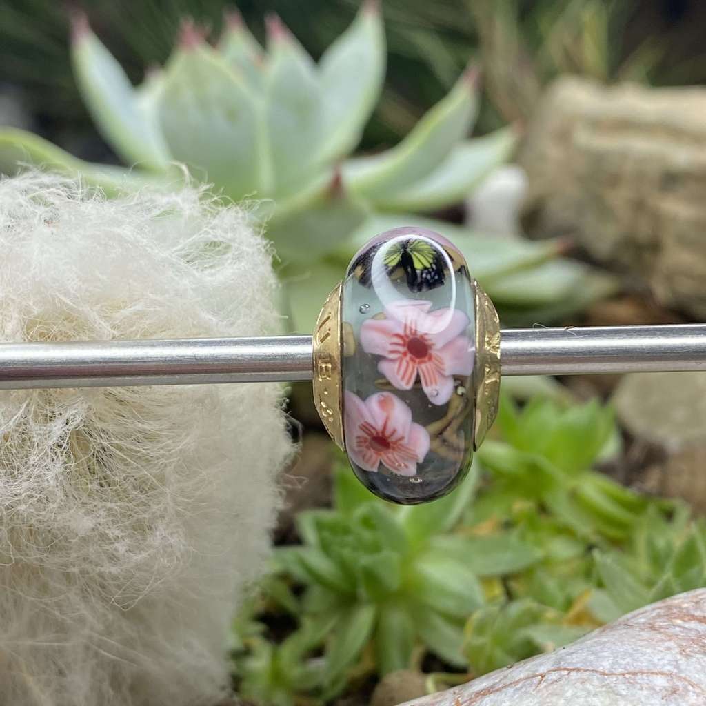 Fri AQUARIUM 12 gold butterfly bead