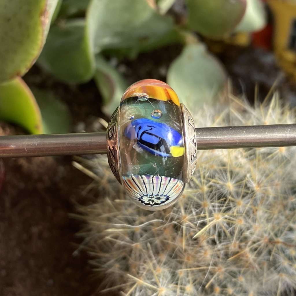 10 friday AQUARIUM bead