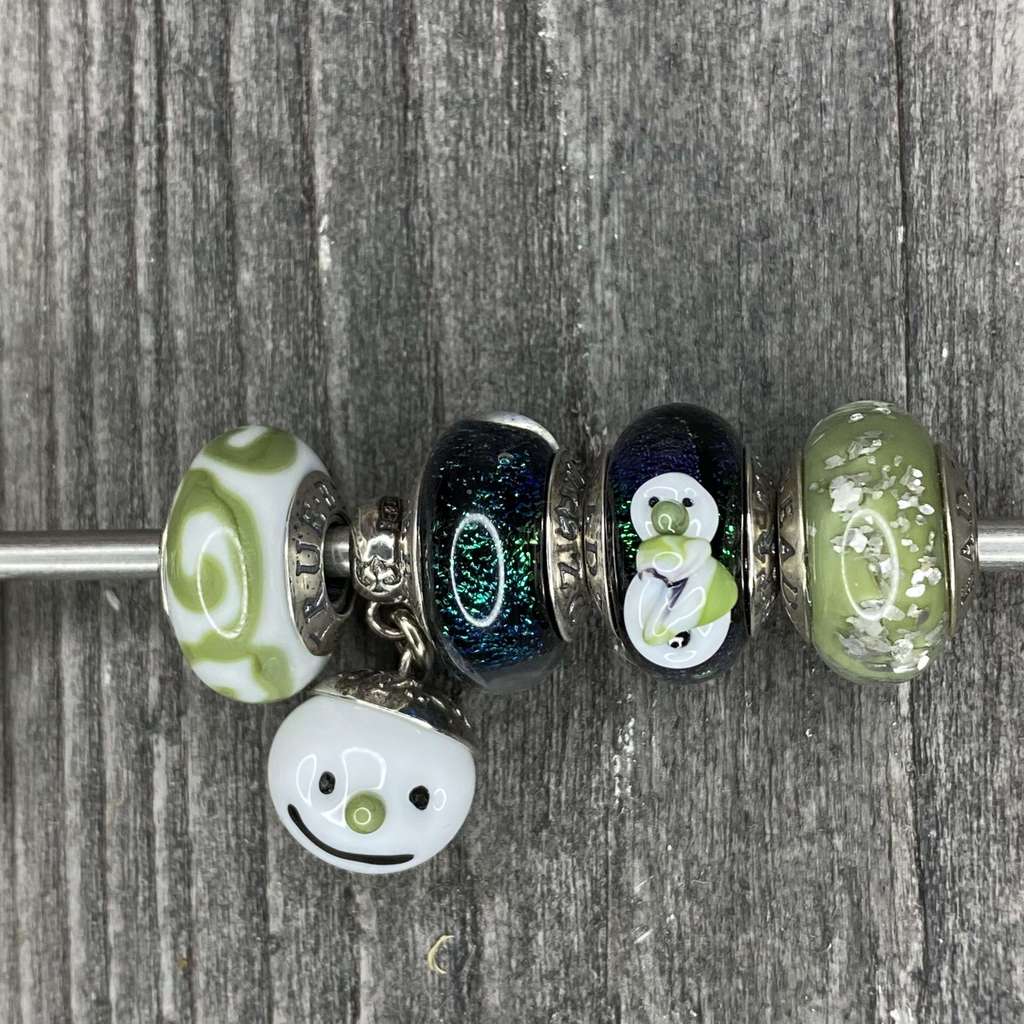 Live Black Friday Row 21